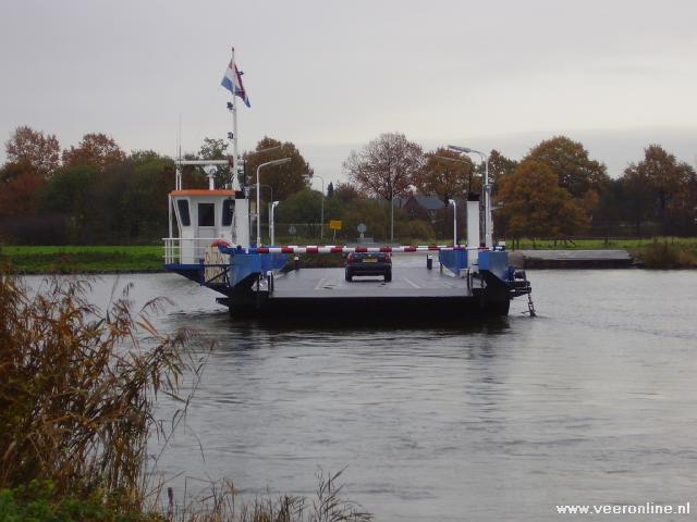 Nederland - Pont over de Maas