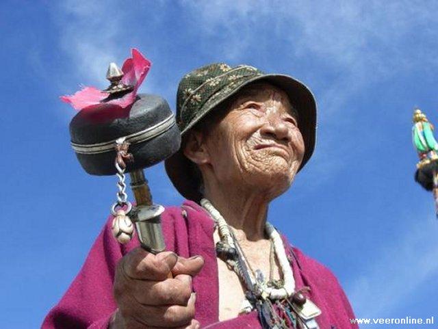 Tibet - Oude vrouw